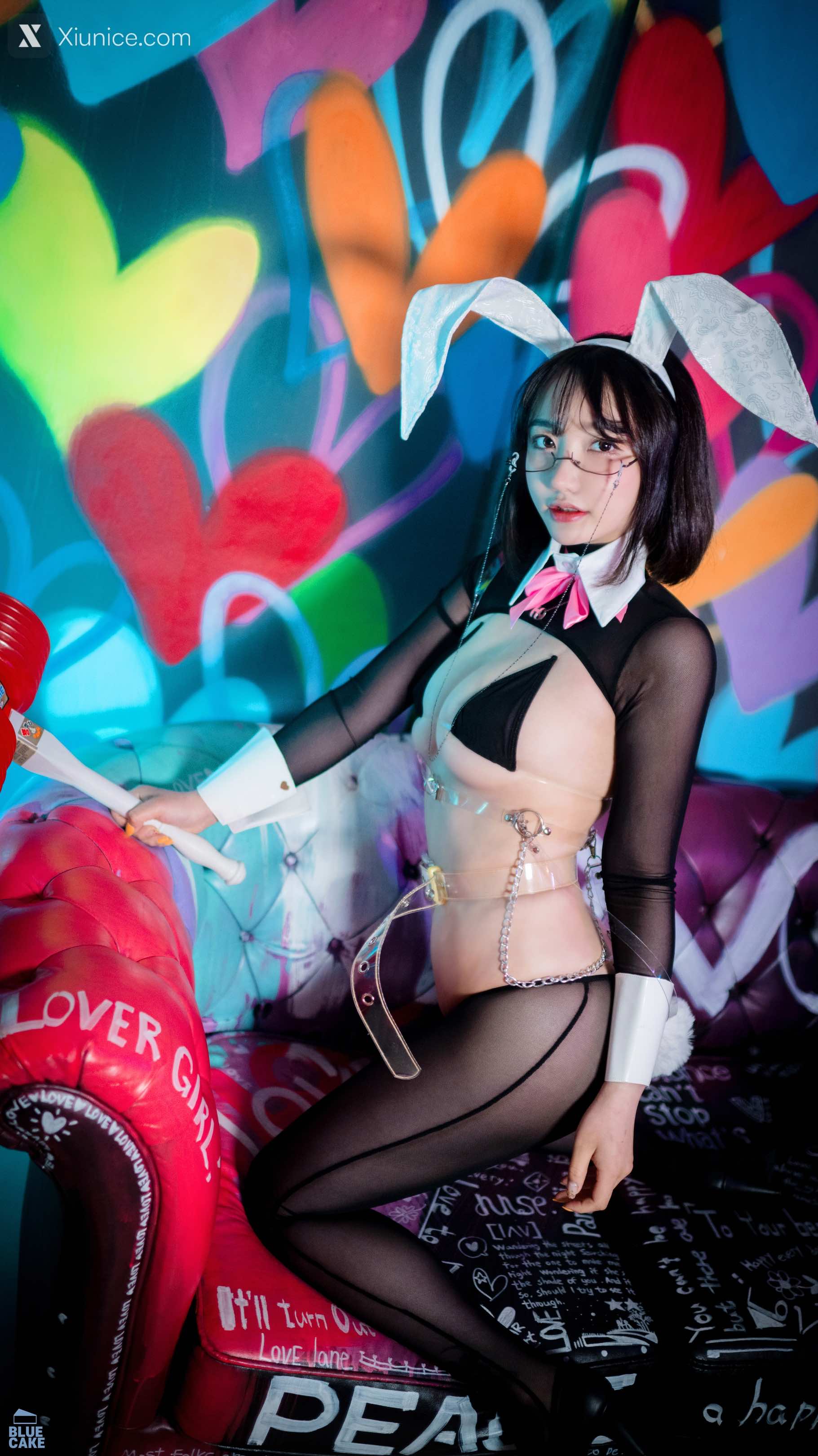 BLUECAKE Son Ye Eun (손예은) Reverse Bunny Girl 81