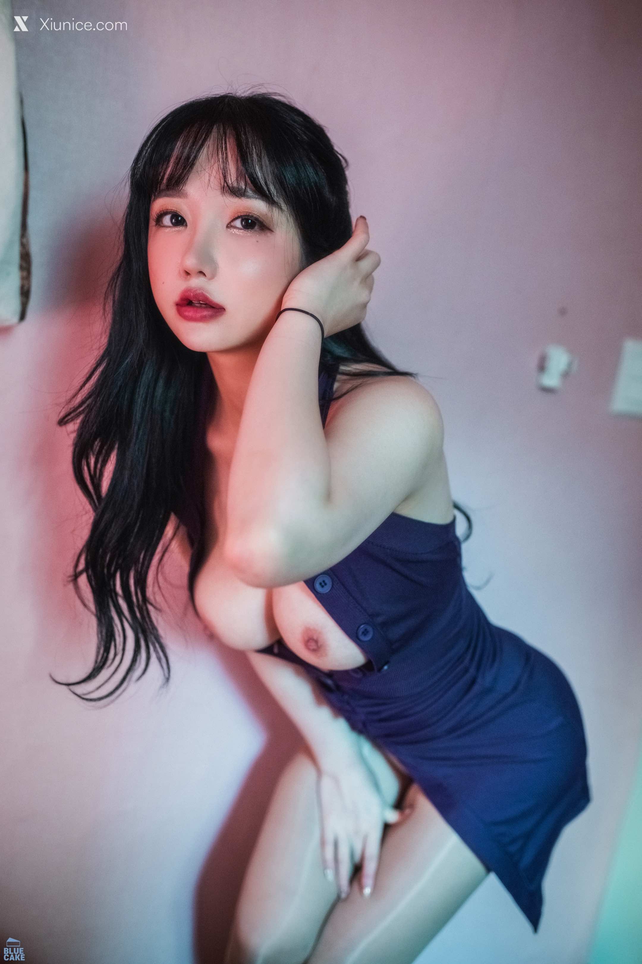 BLUECAKE YeEun Nude No Panty 60