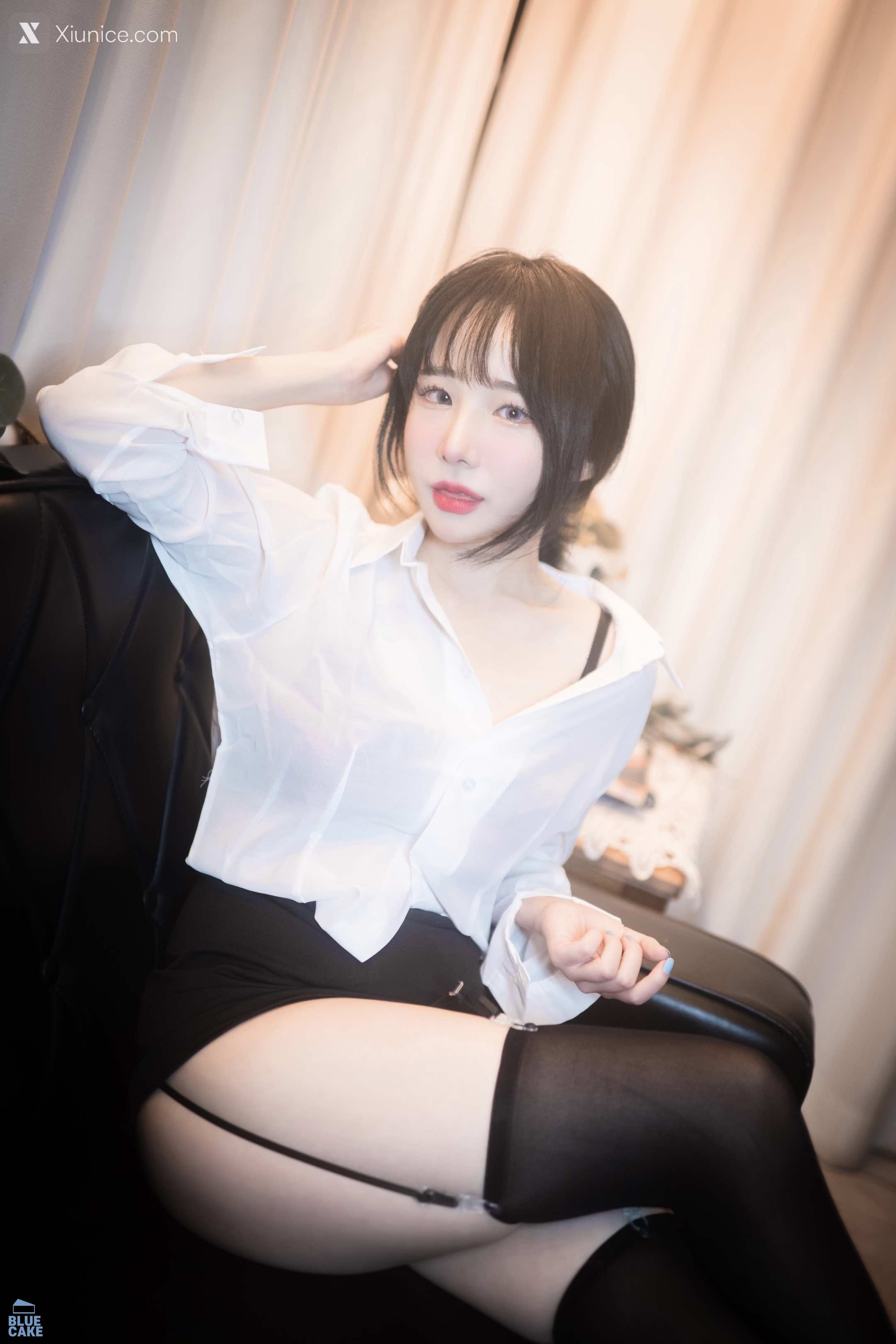 BLUECAKE Yeji (예지) Cat Play 4