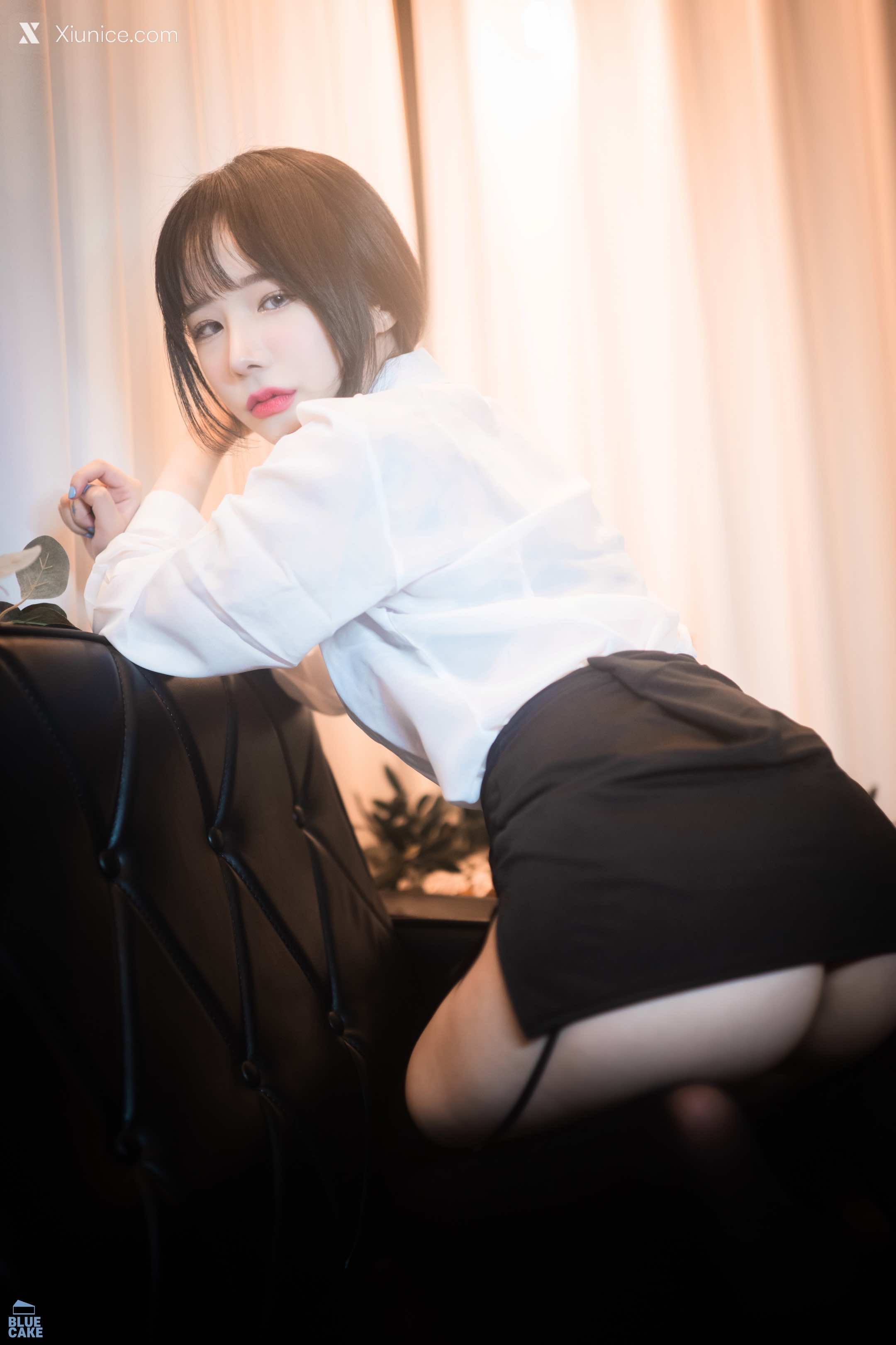 BLUECAKE Yeji (예지) Cat Play 6