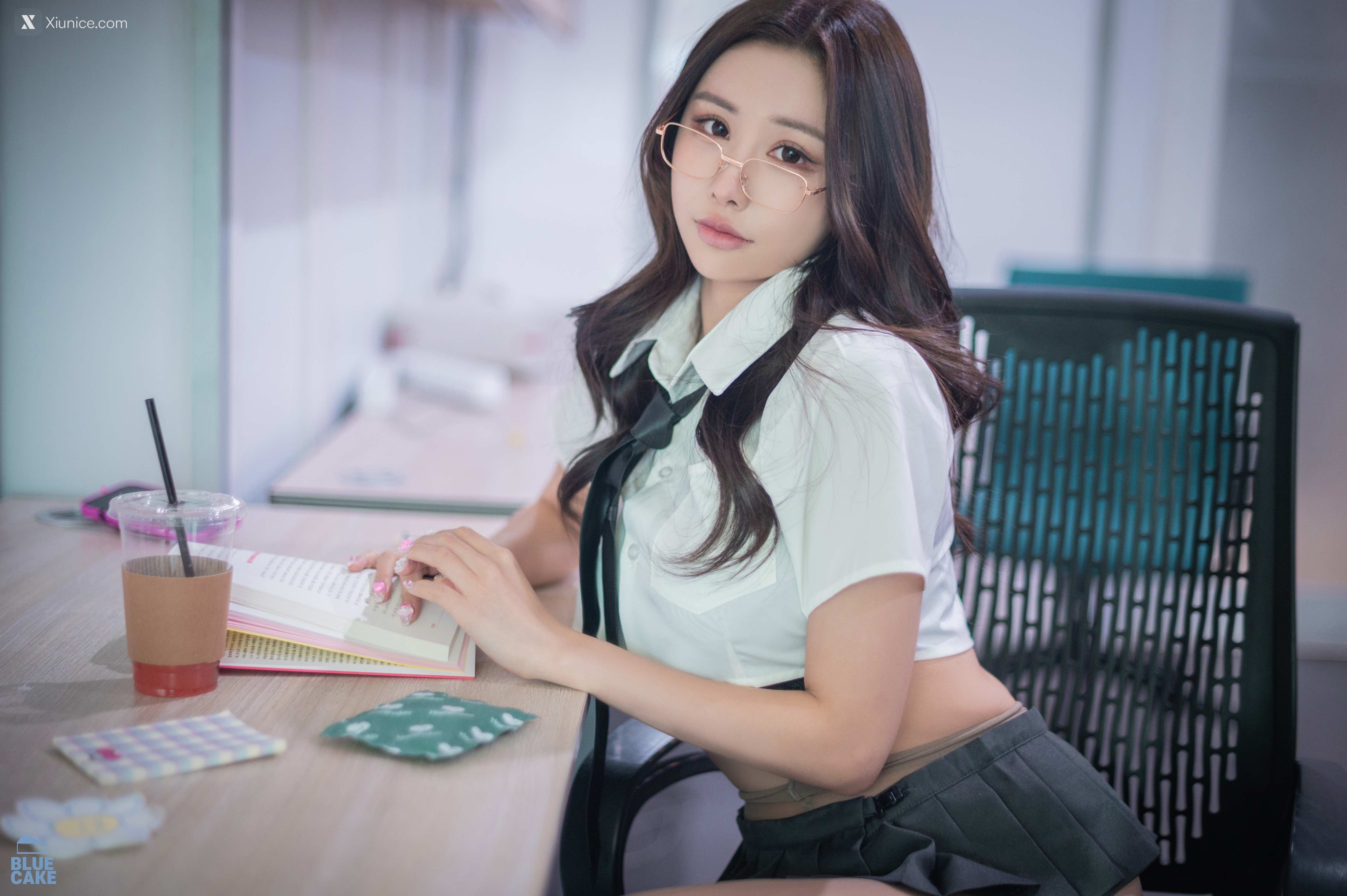 BLUECAKE YeonYu (연유) Study Harder 52