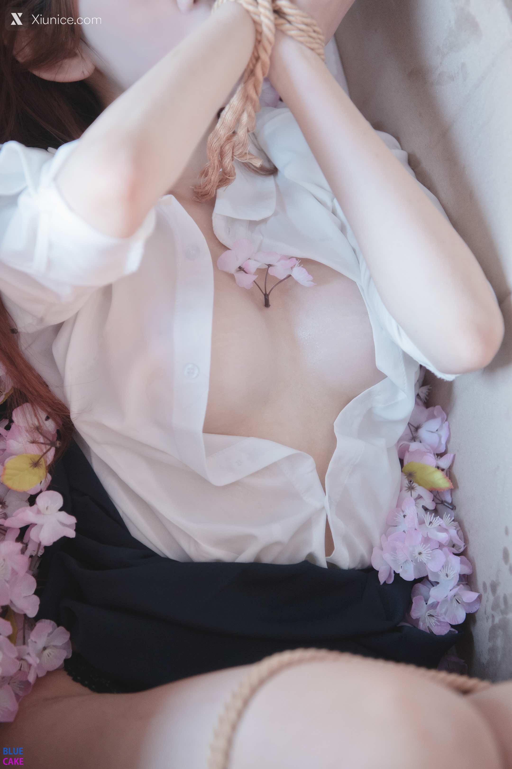 BLUECAKE Zia (지아) Your Gift Birthday 55