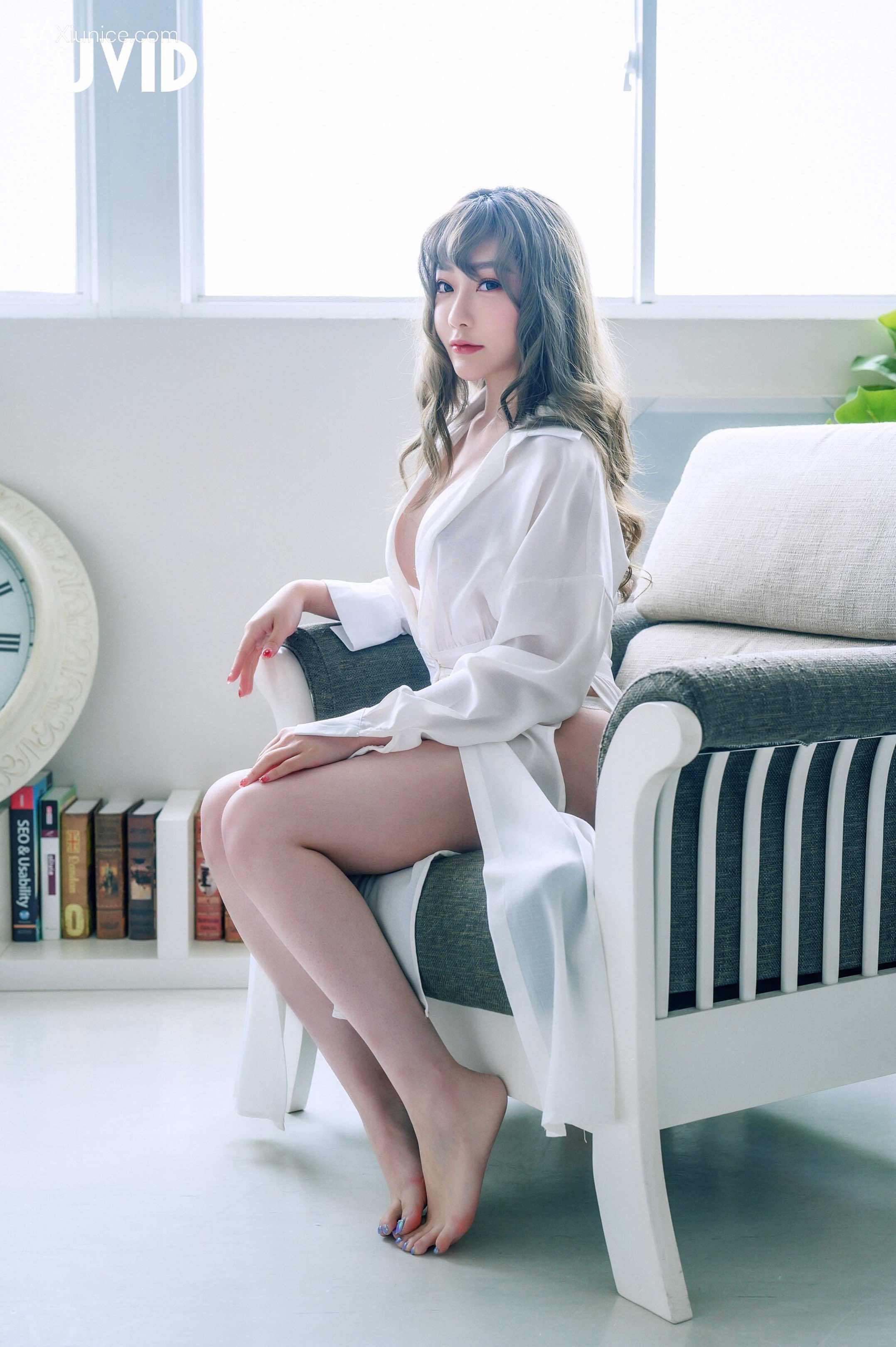 璃奈醬 兄弟一起把玩超美極品充氣娃娃，誤觸開關，一秒變真人 掰超開特寫／粉嫩鮑 87