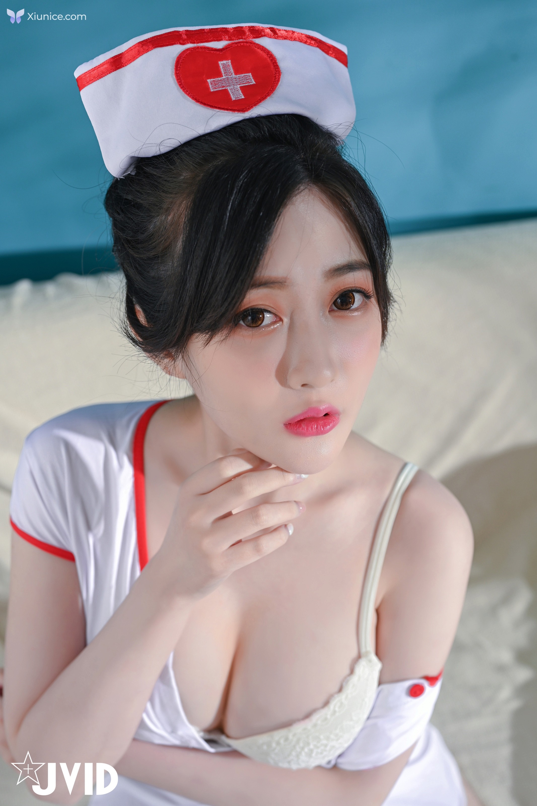 JVID 璃奈醬 – 打完疫苗是不是發燒酸痛痛小護士璃奈醬全心陪伴照顧你還沒輪到打疫苗超幹沒關係璃奈醬腳開開給你在神鮑裡注入白色汁液-141