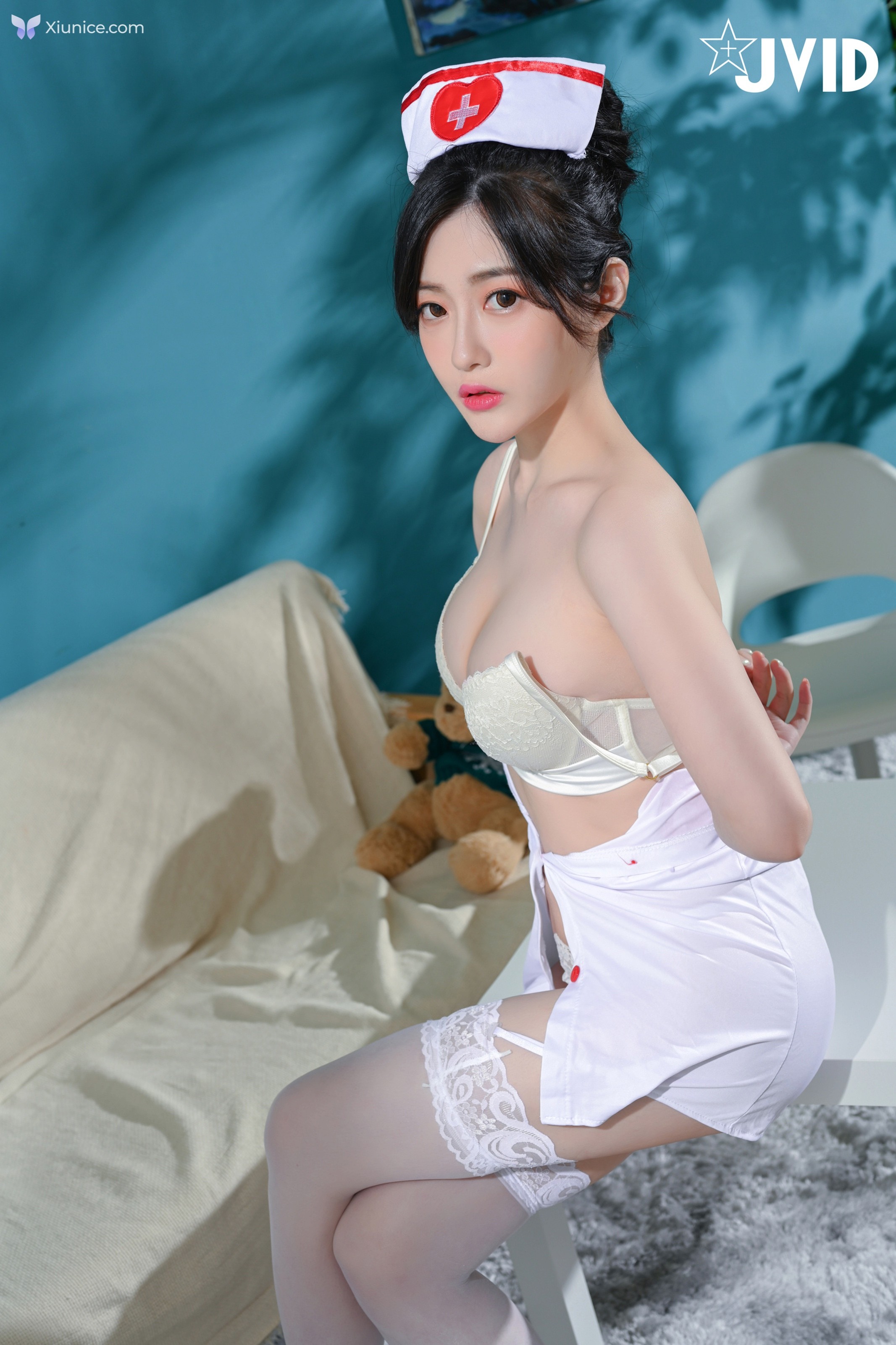 JVID 璃奈醬 – 打完疫苗是不是發燒酸痛痛小護士璃奈醬全心陪伴照顧你還沒輪到打疫苗超幹沒關係璃奈醬腳開開給你在神鮑裡注入白色汁液-156