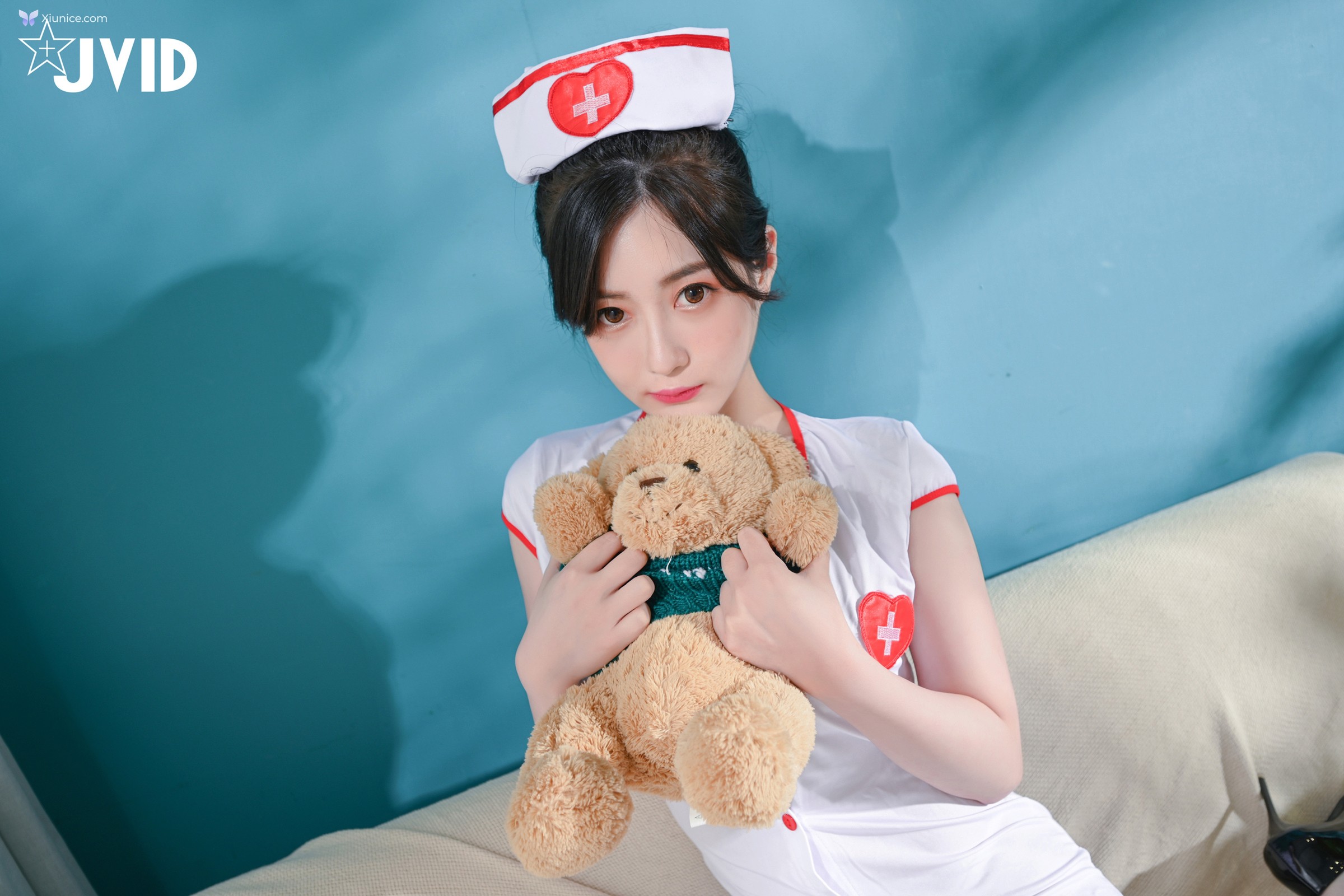 JVID 璃奈醬 – 打完疫苗是不是發燒酸痛痛小護士璃奈醬全心陪伴照顧你還沒輪到打疫苗超幹沒關係璃奈醬腳開開給你在神鮑裡注入白色汁液-92