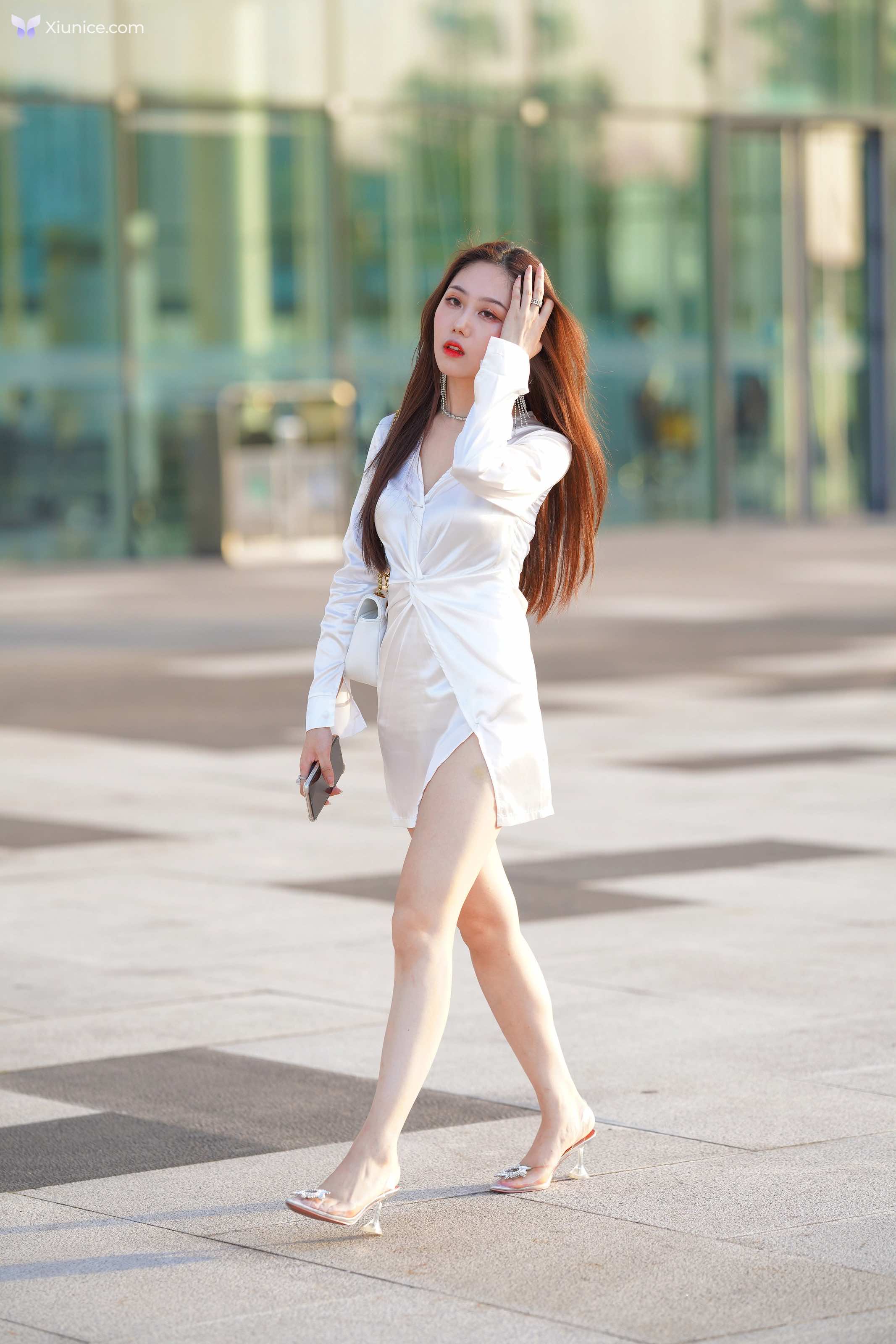 精选街拍作品 4K No.0294 玲玲街拍作品 一个人的车展 (668 photos)